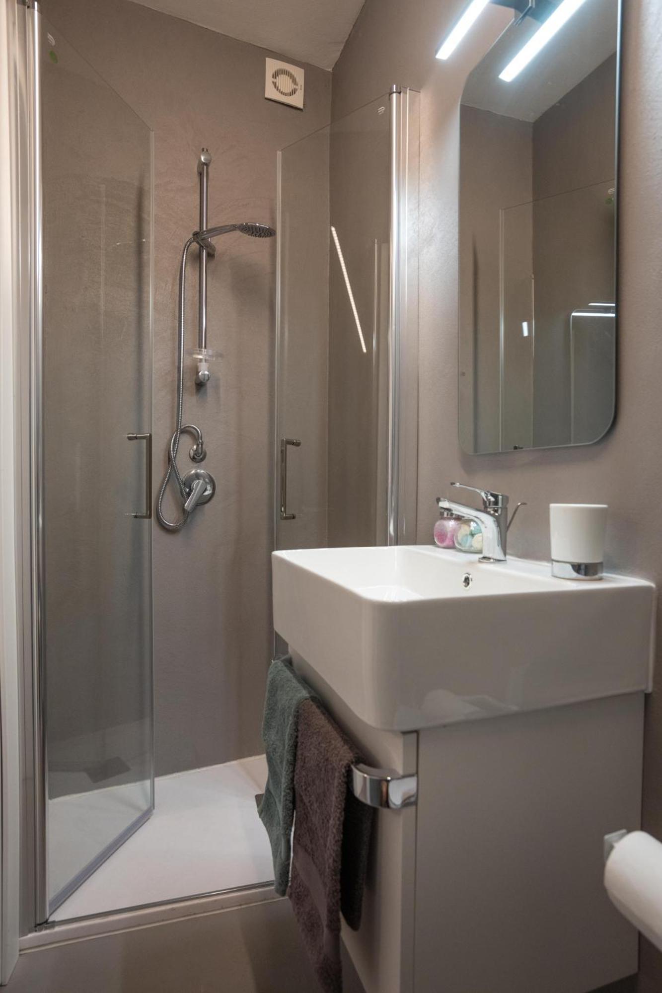 Appartamento La Casa Di Anna Abbadia San Salvator Esterno foto